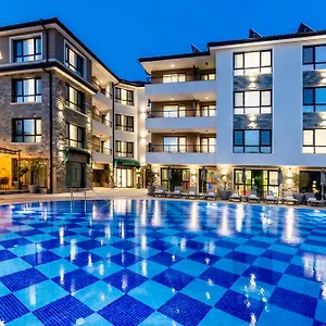 Natura Seasons Boutique 4* Burgas